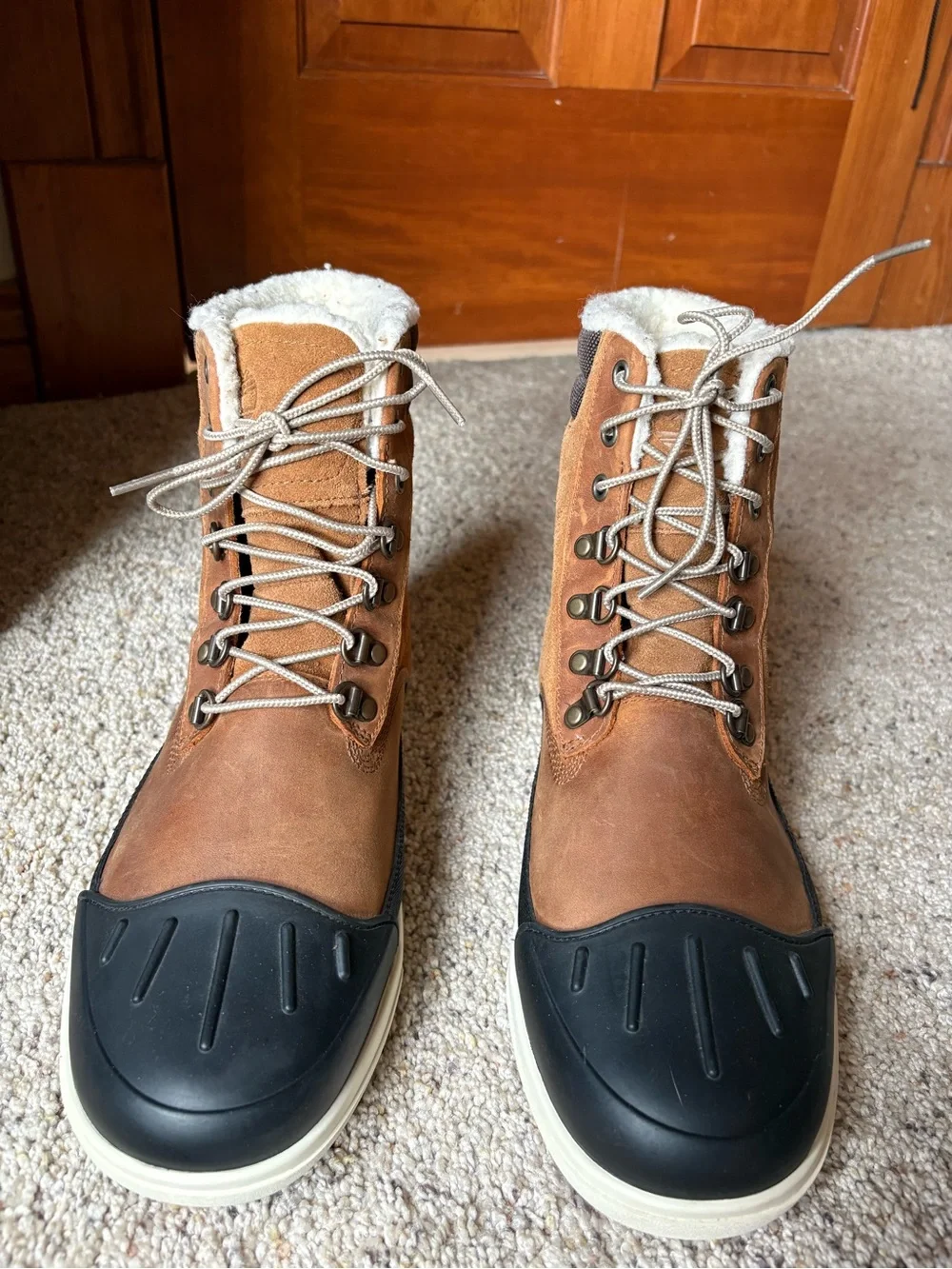 Timberland Brown and Black Waterproof Lace-Up Men's Winter Boots size 10